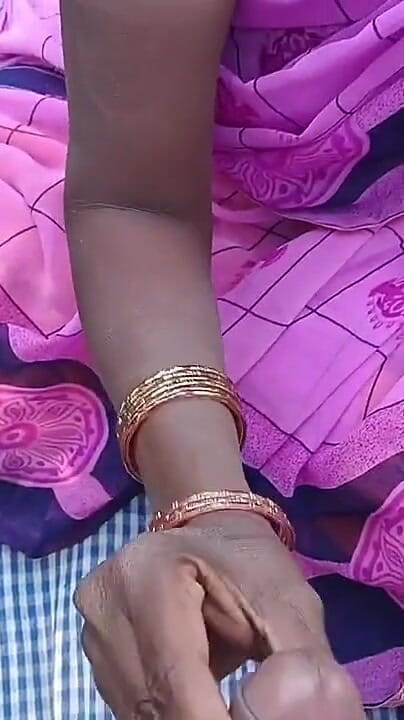 Marathi Wife Cudai Outdoor Hard Core Doggy Style Hand Job (Marathi couple studio) Marathi Wife Cudai Outdoor Hard Core Doggy Style Hand Job (Marathi couple studio)