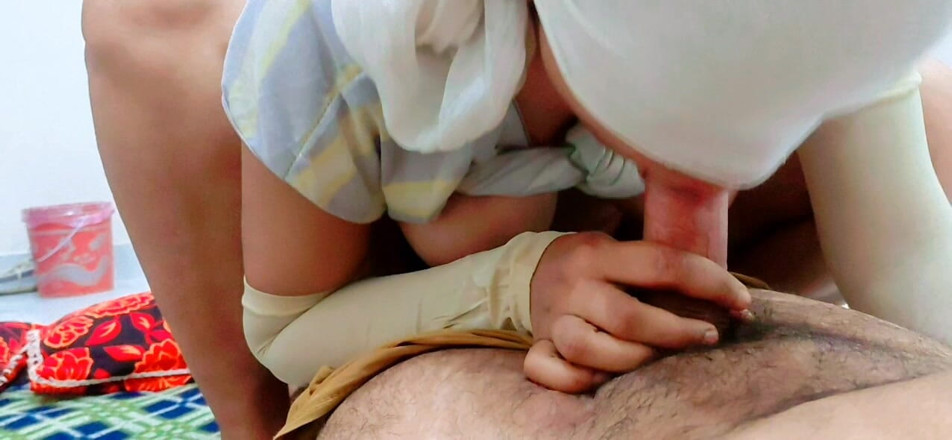 Anuragpriya: Ma demi-sœur sexy et mignonne se fait baiser avec son...