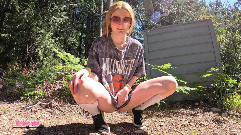 Destination Kat: Więcej Yardwork Pee Comp