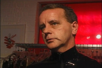 Absolute BDSM films - The original: Wie man sich für BDSM anzieht