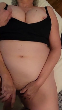POV - Festa do pijama com a GILF PAWG