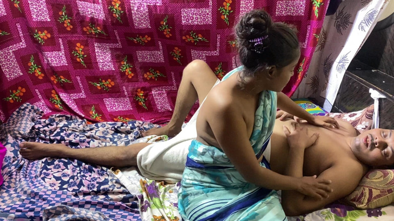 18 year old Indian: 18 岁的业余浪漫爱情和惊人的性爱