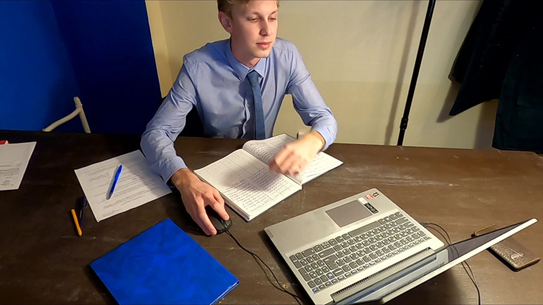 Dick Boys Studio: Powerful Masturbation in the Office