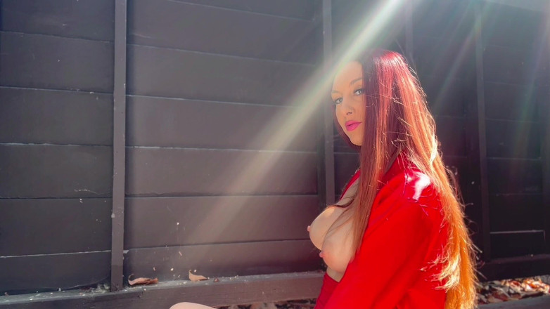 Artemisia Love: Máy bay bà già người Ý artemisia thích khoe bộ ngực...