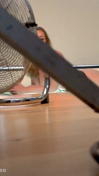 Rosa Nahoře bez spodní prádlo BTS Video