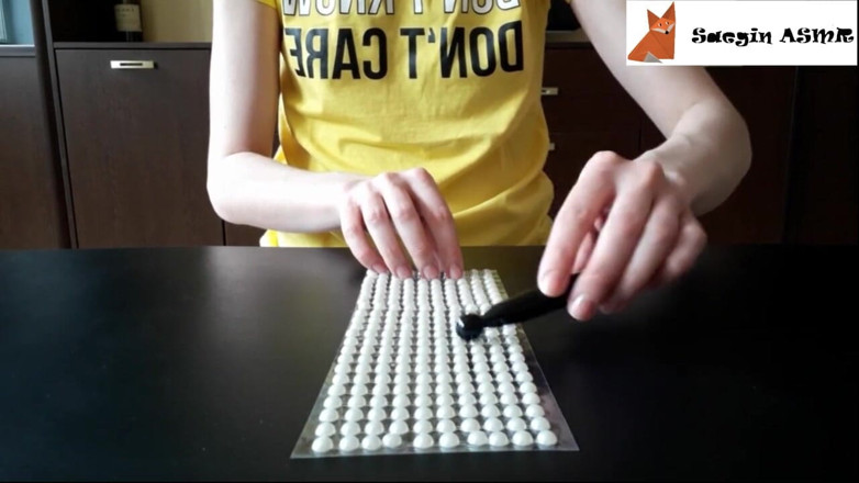 Saegin: 1[ASMR] Zgârieturi de pietre (fără discuții)