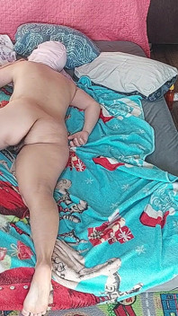 Massagem Sensual De Um Casal Amador Quente Com Óleo No Corpo.