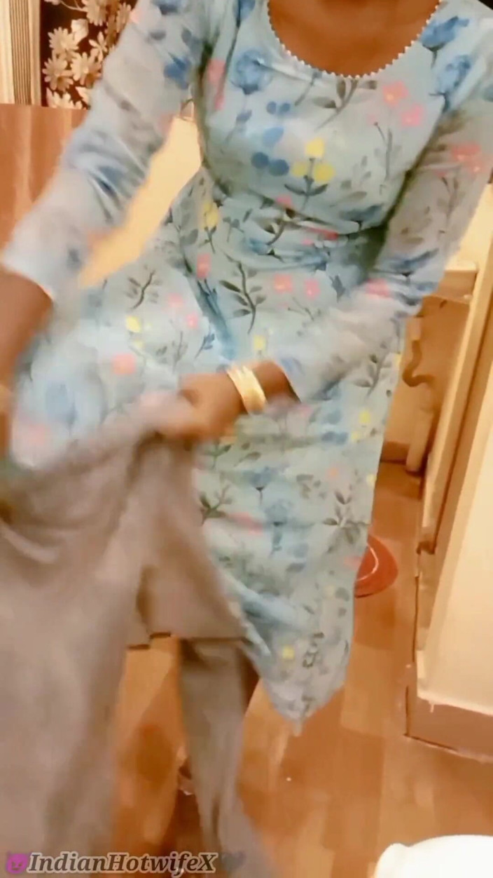 RenuRaj: Tamil Desi troia renu pompino deepthroat a toro, cuck guarda!...