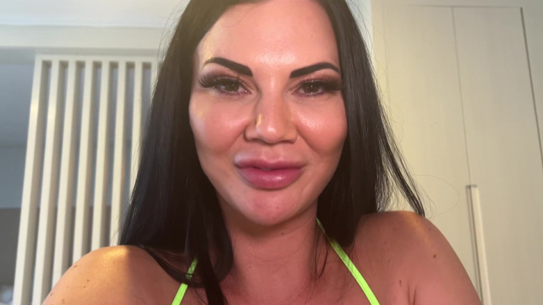 Jasmine Jae: 嫉妬深い継母があなたのチンコと精液を所有している