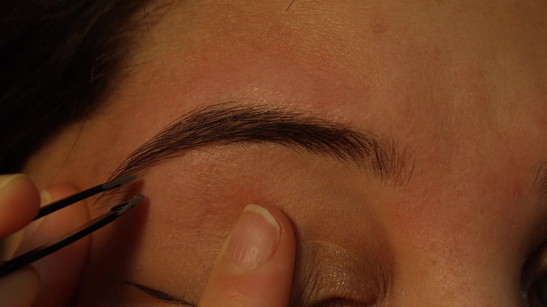 AmayaMori: Mam zamiar zerżnąć moje brwi Extra Close z pincety do...