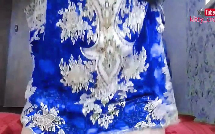Kitty_Cross: Ladyboy muschi selbst versohlt, heißer süßer transen-transvestã¤tzer