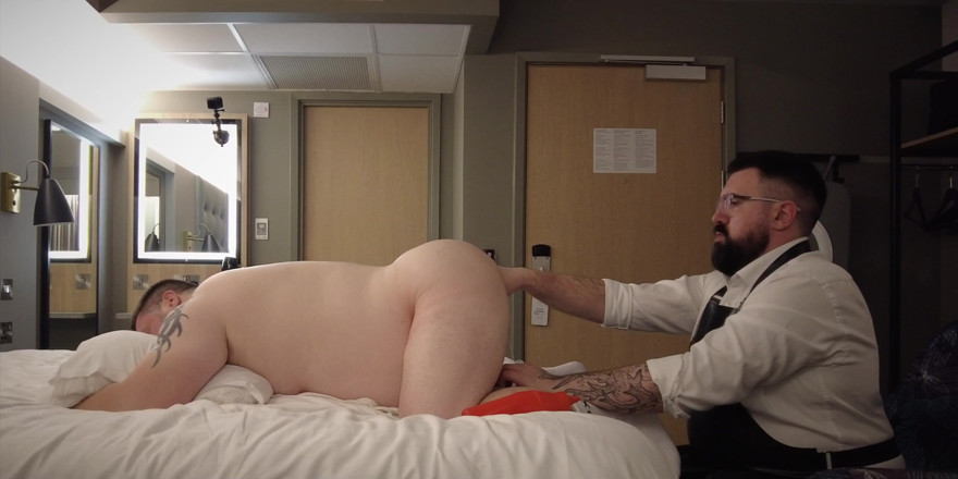 uktattooedchub74: Poppapig ile götümü genişletiyorum