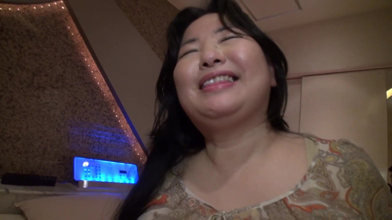 Apolix-JP: Michiko, 55 ans, rencontrée sur un site de rencontres