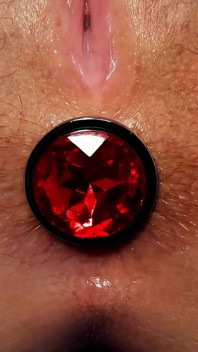 Lala licious - ruby red mi ha lasciato il culo implorando di più