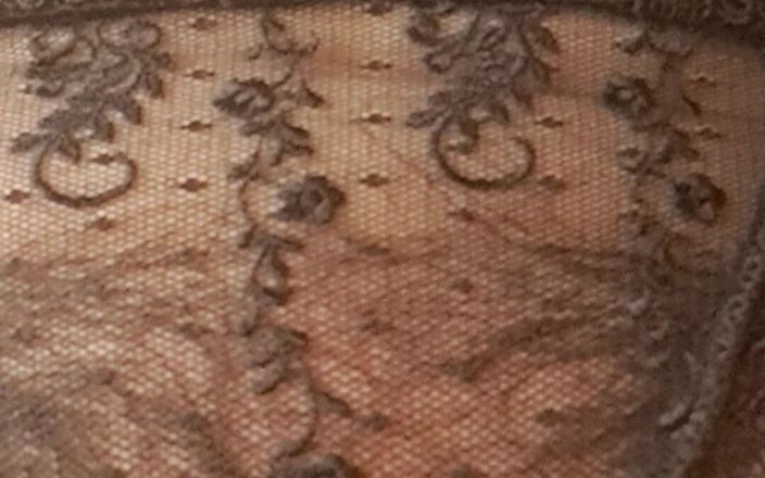 Mommy big hairy pussy: Transparant en harig slipje