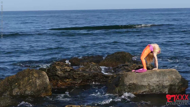 Flexilady: Sexy Mermaid