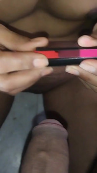 Indyjski Bhabhi Apne Dever Ka Lolipop Ke Saath Lund Chusti Hui