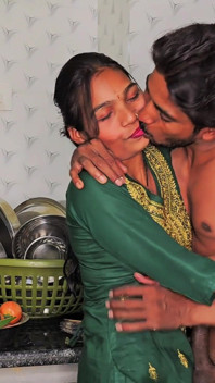 Mujhe Paise lekar Chudna Pada sesso audio hindi