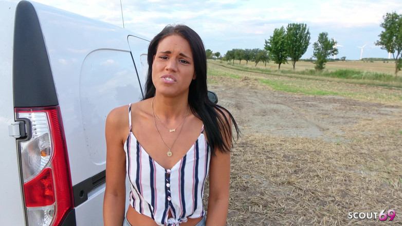 Scout69: Schlanke deutsche latina-sekretärin mit brauner haut wird von chef zum...