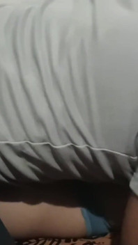 Schoonzochter seks met schoonmoeder in haar kamer als niemand de kamer is