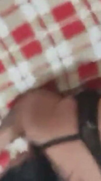 Die Muschi dem Motoboy geben