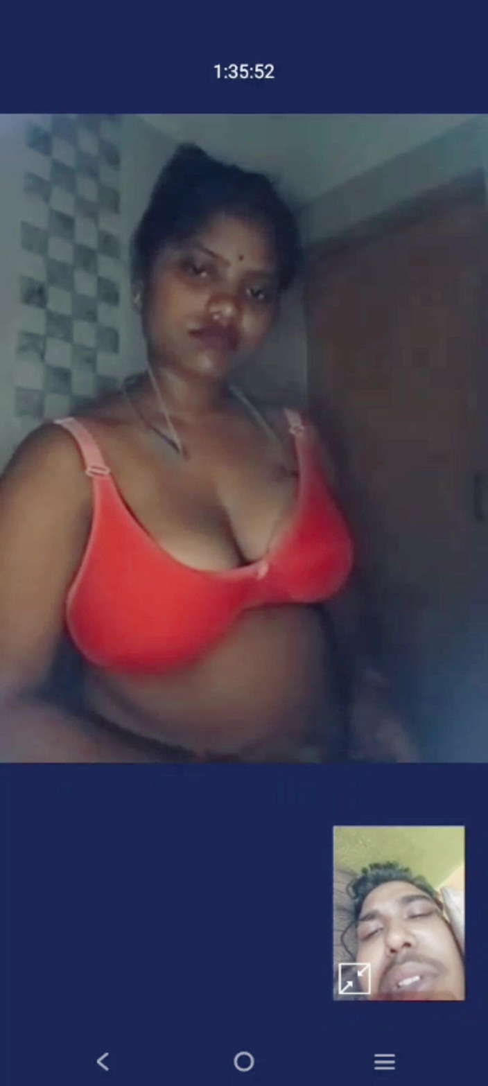 Indian porngirl: Heiße sexy ehefrau ficken auf Videoanruf service mit freund