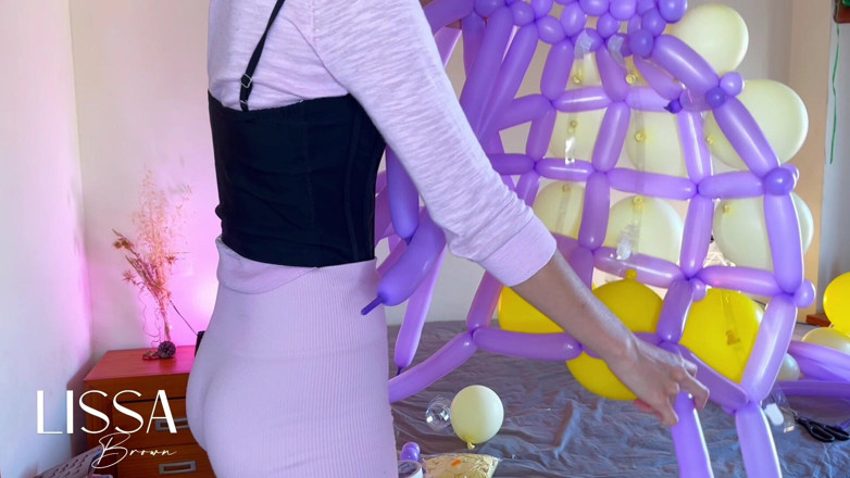 Lissa Brown: Balloon Dress Tutorial