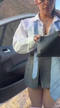 Busty Chiede Un Uber E Vuole Pagare Con Sesso E Pompino
