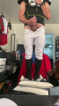 Football Athlete Dilf Jockdad87 Is Super Horny in His Pads, Pants and Socks on Cam