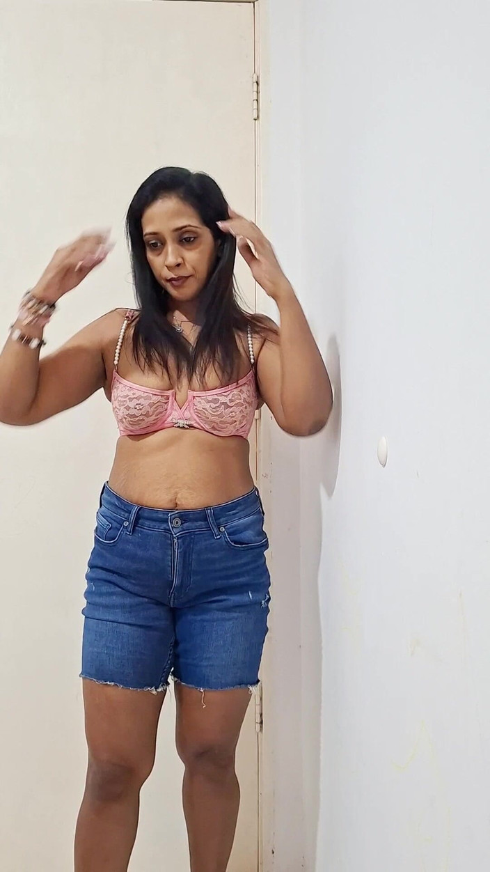 Naughty Jaanu: Bersedia dengan Saya