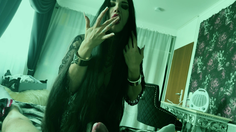 Miss Alessa Milano: POV: 공포 소녀 사마라