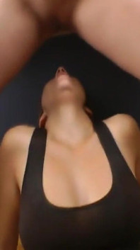 My pis now no.2 de la modelo de pies Ellen Amateur - Tamara Silva y esclava Luana
