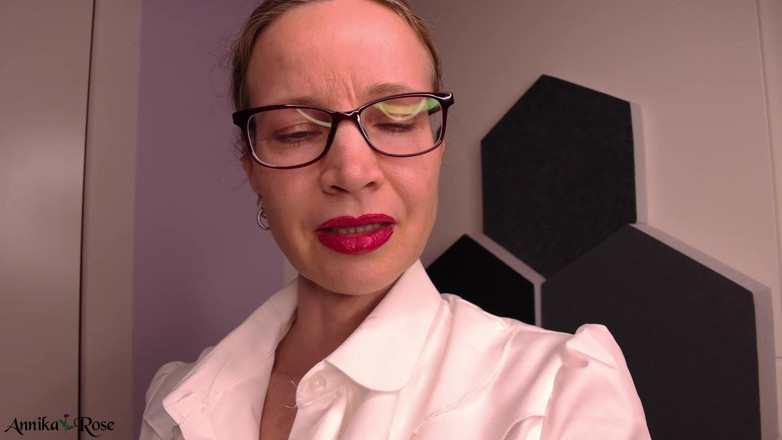 Annika Rose: Findom! Sen öde!