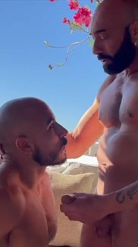 Alan scopata cruda da Due Maggio