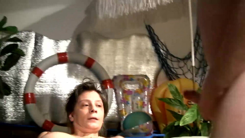 Mature Climax - 100% Mature Videos: Волохатій зрілій лижуть її кицьку і трахають