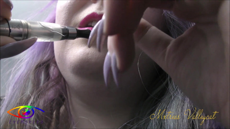 Mxtress Valleycat: AMSR Vaping