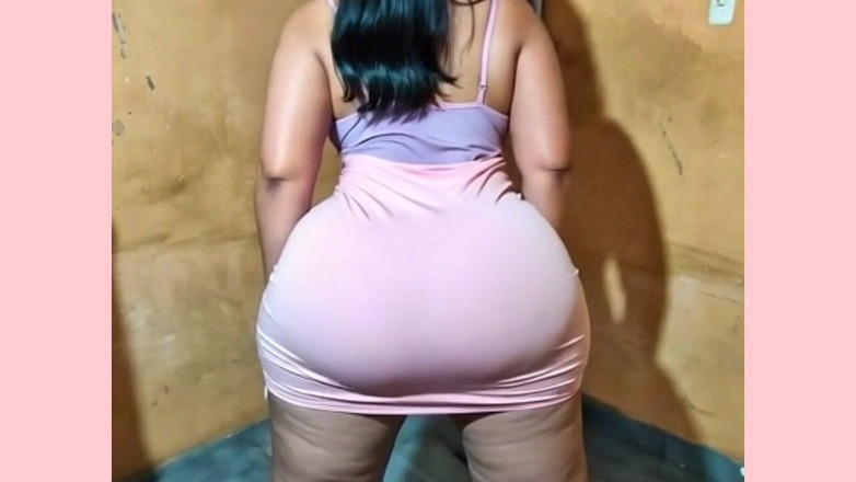 Xprohibidox1: Üniversiteli kız götünü sallıyor