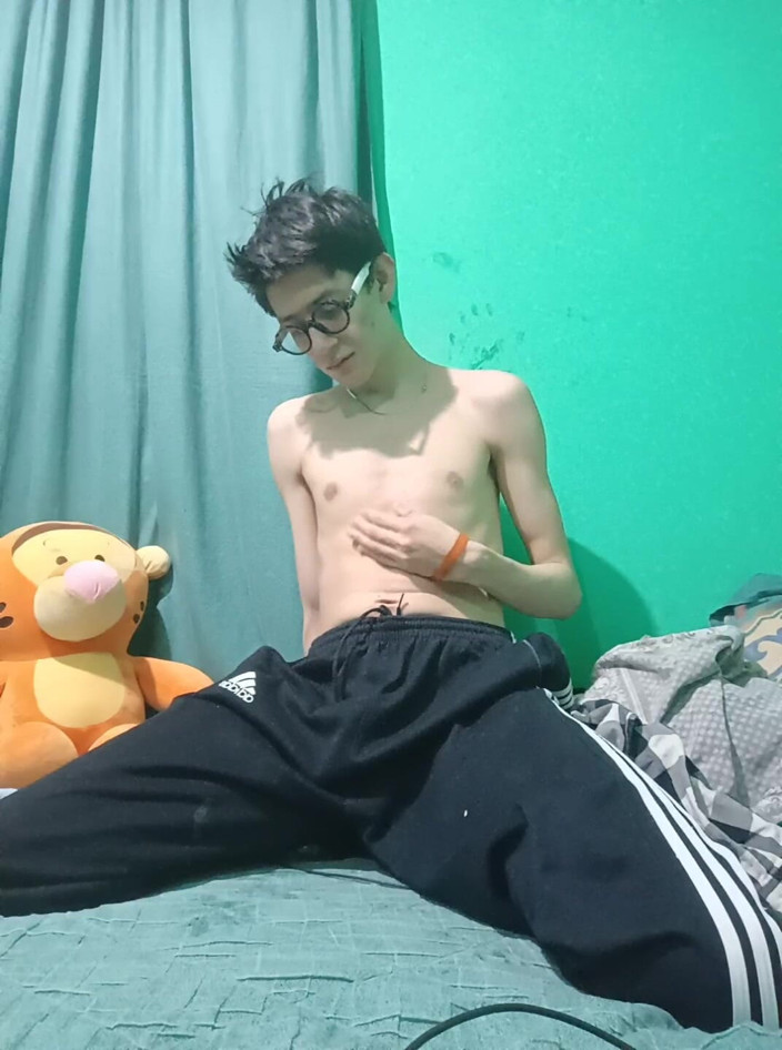 Alex30oct: Weird Guy Gets Hot
