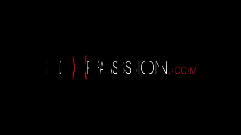 3dxpassion: Баскетболистки жестко трахают сексуальную девушку-чирлидершу на улице