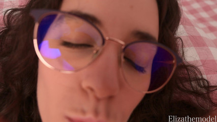 ElizaTheModel: Relacionamento aberto da madrasta