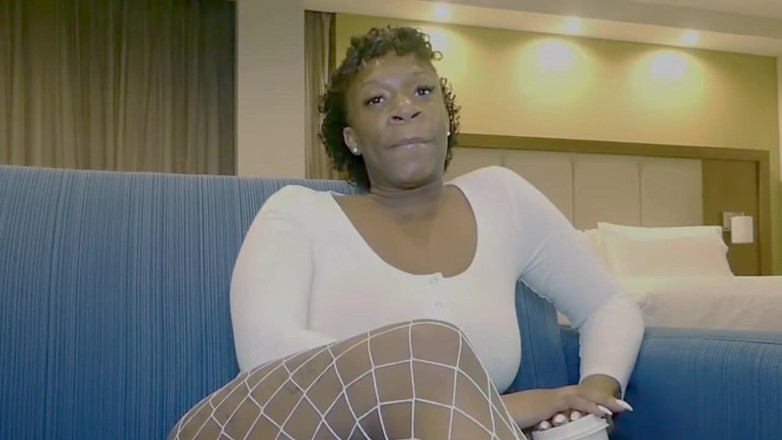 Nasty films: Lalola Klitz phỏng vấn đầy đủ