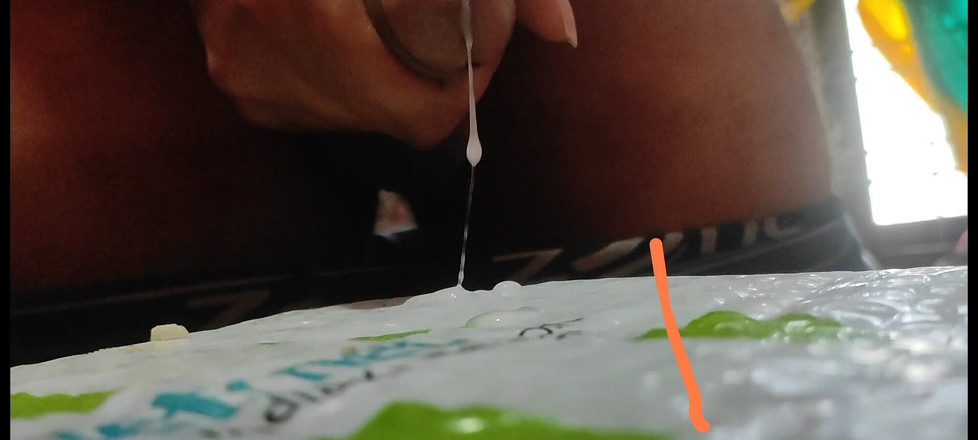 darksiders_eyes_love: Crot sperma sampai banjir di celana dalamnya
