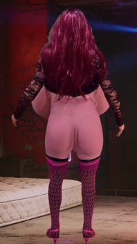 Diabla XXX Mariquita Showgirl