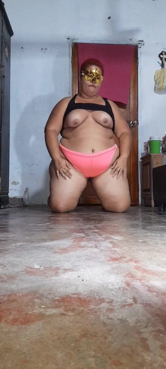 Gordita Culo Rico: He Tilted My Spanking Towards the Camera Making My Big...