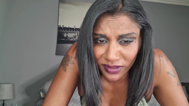 domslutfucker: Puta india sin valor se humilla a sí misma, hablar...