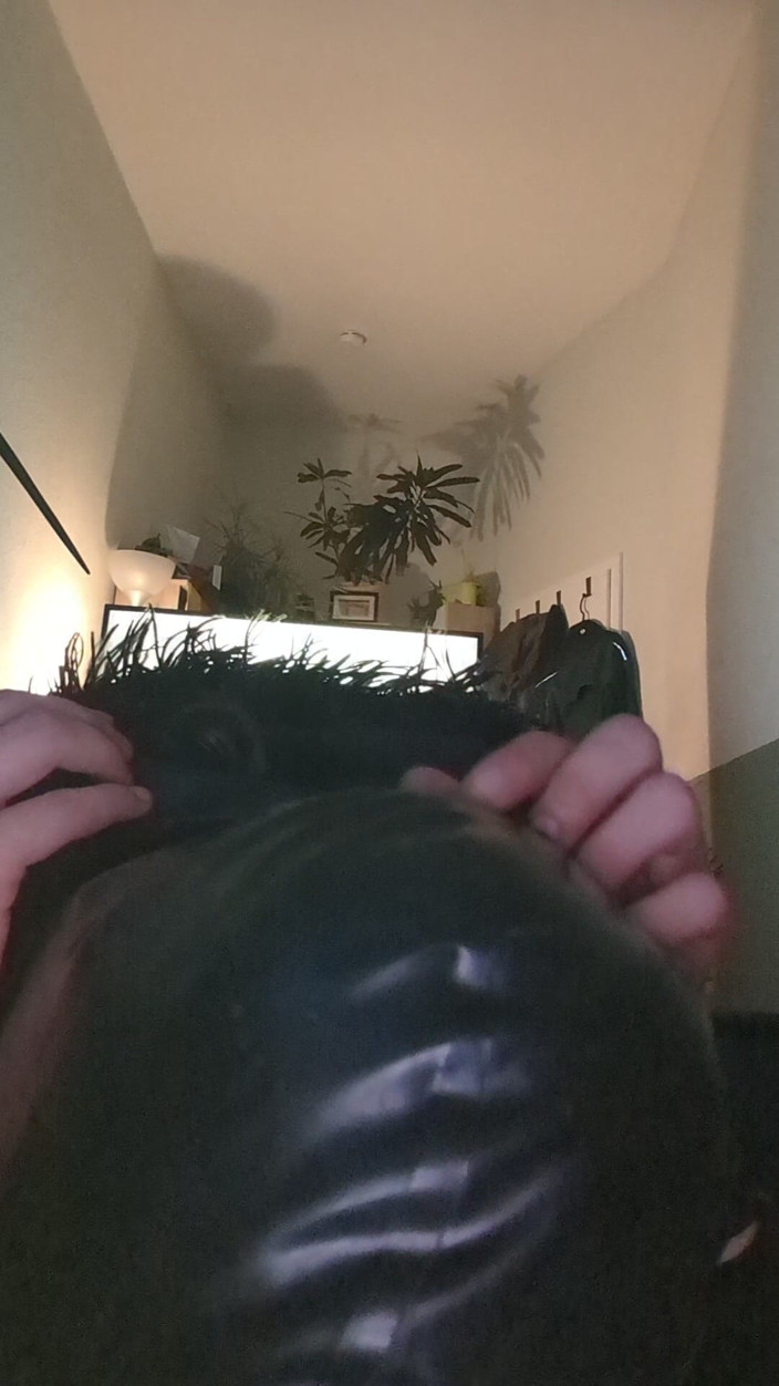 AJ_the_catgirl: Petsuit avec capuche weile vibed selfbondage