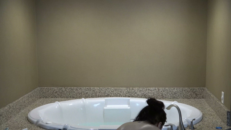 Gentleman Porno: Big Black Man Fucks Deaf Woman in a Jacuzzi
