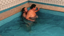 Pool Fight: Bear Chubby Vs Jobber - Naked