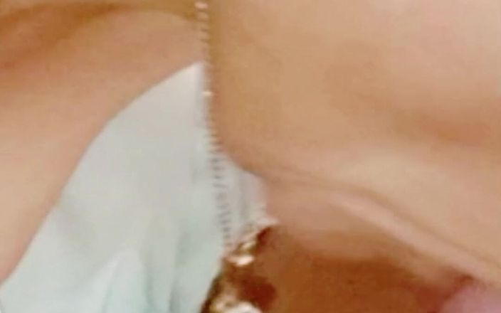 Milfta boohot: Kobiecy wytrysk z dojrzałej milf, jak miło się czuje, gdy...
