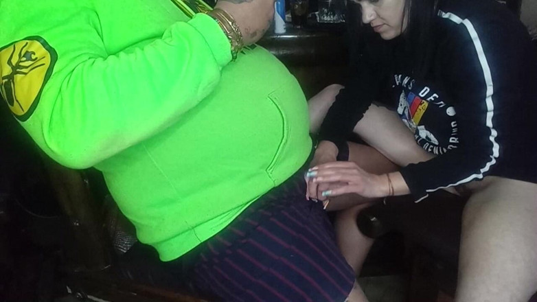 MysticBella: Memberikannya Handjob dengan air maninya di atas tangan saya